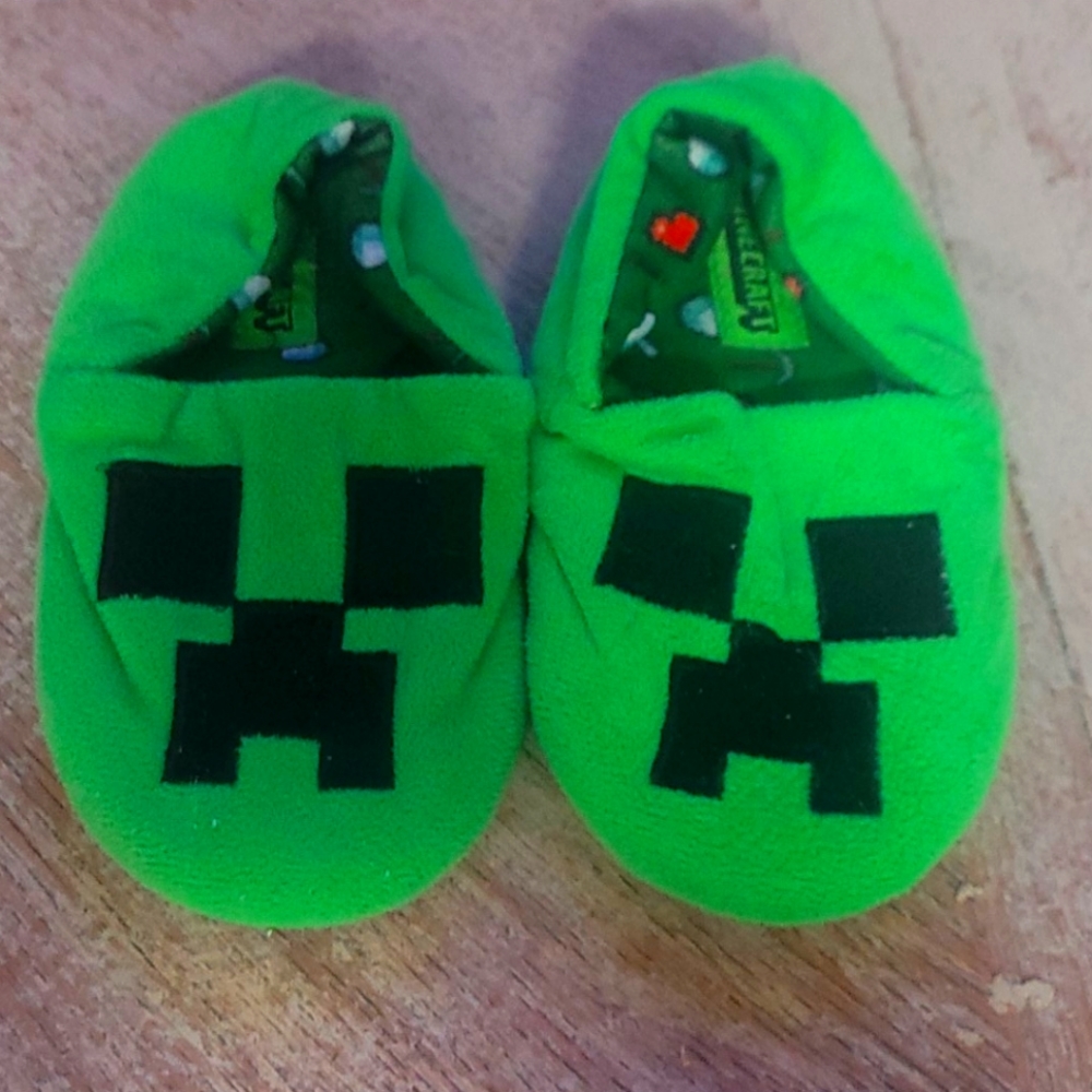 Minecraft slippers